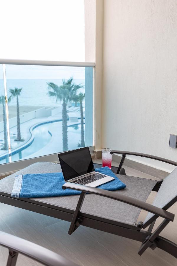 Brand New Contemporary 2 Bd Oceanfront Condo At Encantame Towers Verano E302 Playa Encanto Exterior foto